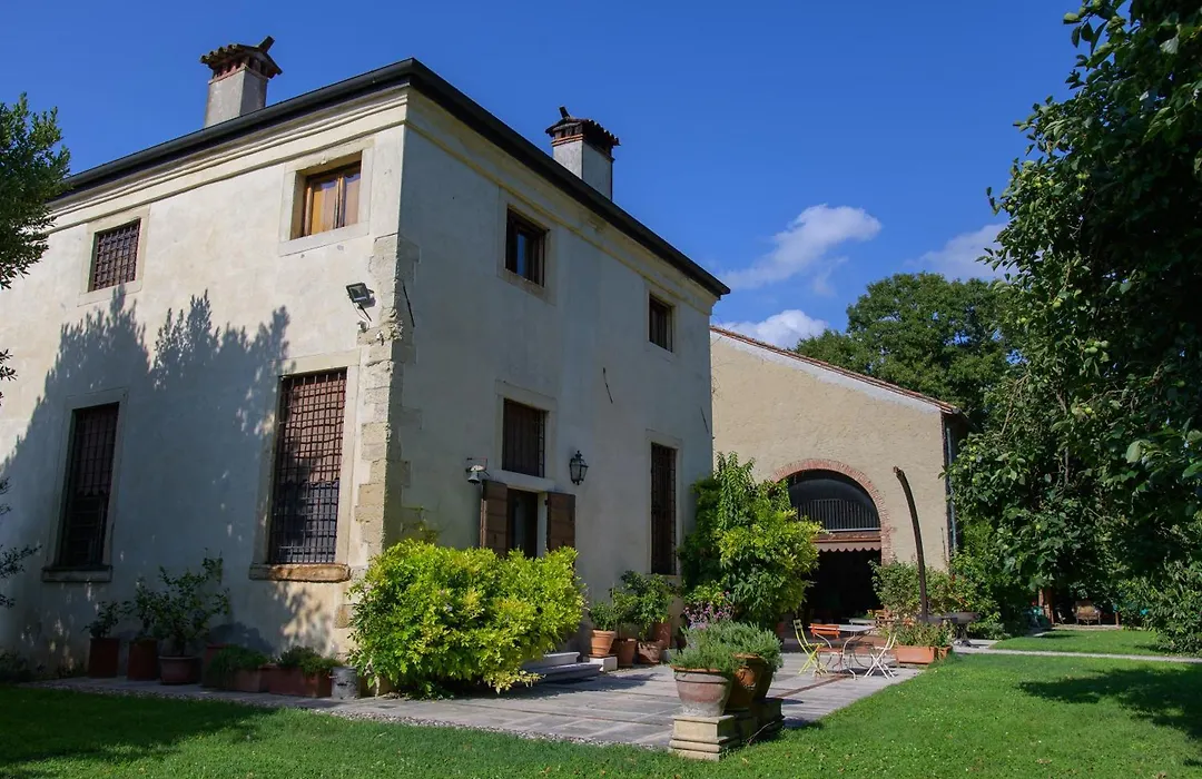 Palazzetto Ardi-1
